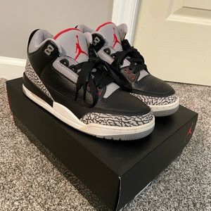 Air Jordan 3 Retro “Black Cement” size 7.5
